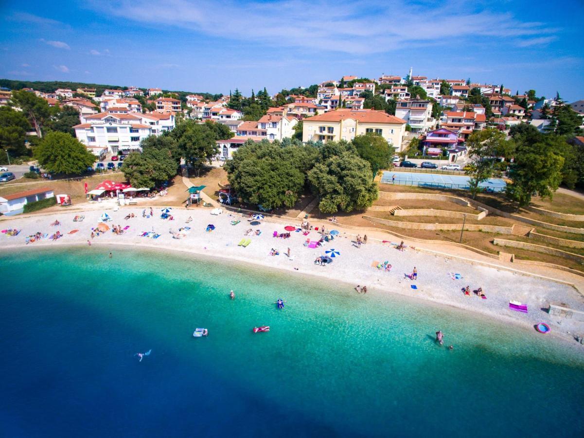 Holiday Apartments Ruzica, Pjescana Uvala Bagian luar foto