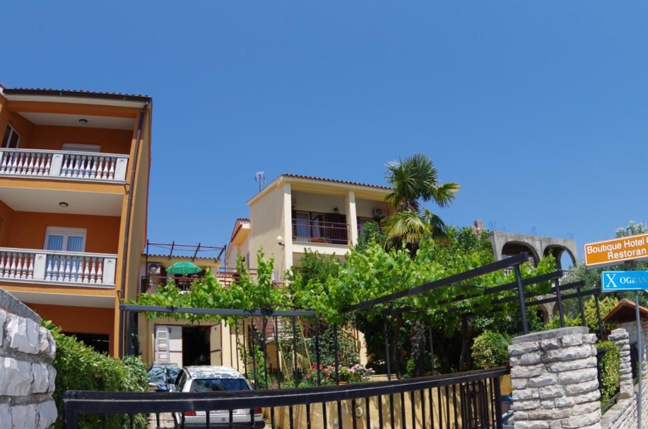 Holiday Apartments Ruzica, Pjescana Uvala Bagian luar foto