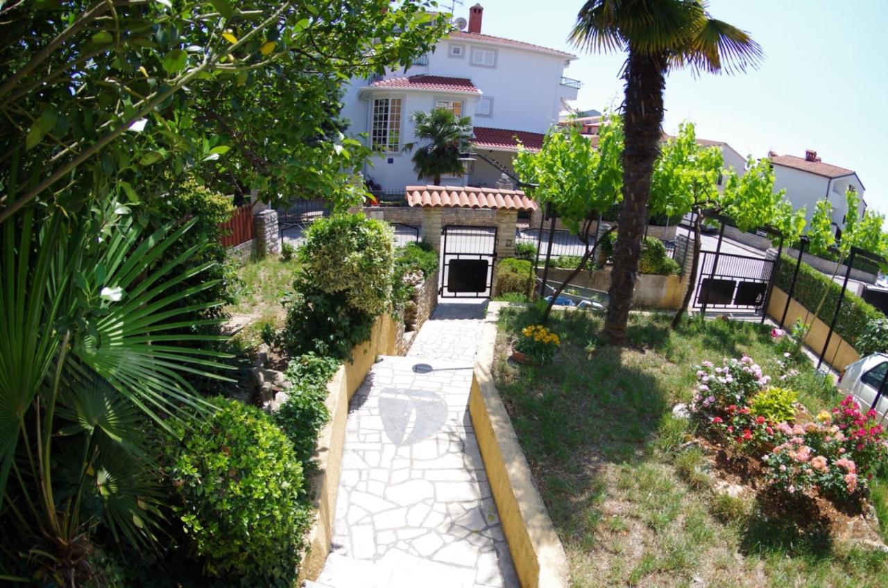 Holiday Apartments Ruzica, Pjescana Uvala Bagian luar foto
