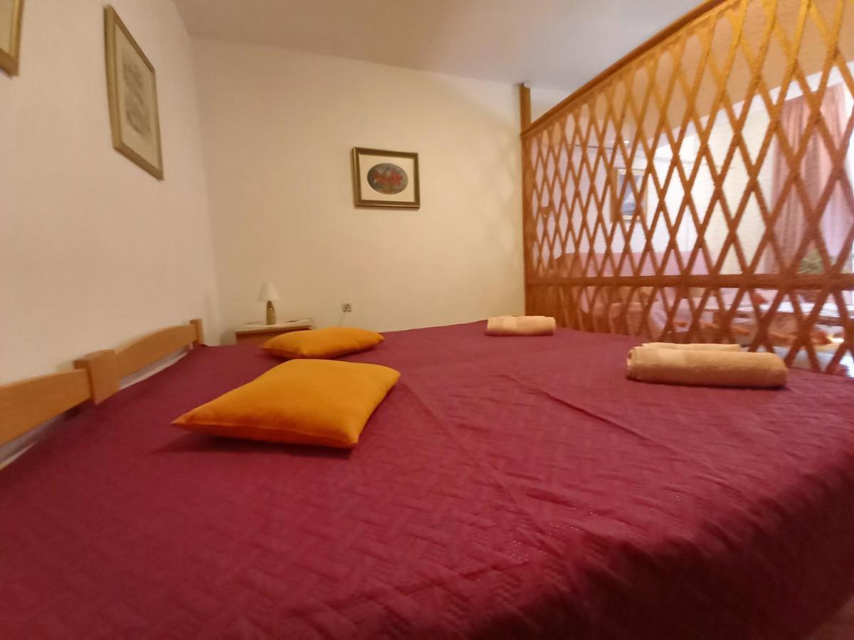 Holiday Apartments Ruzica, Pjescana Uvala Bagian luar foto