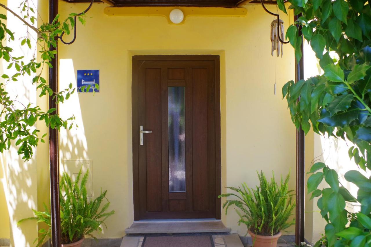 Holiday Apartments Ruzica, Pjescana Uvala Bagian luar foto