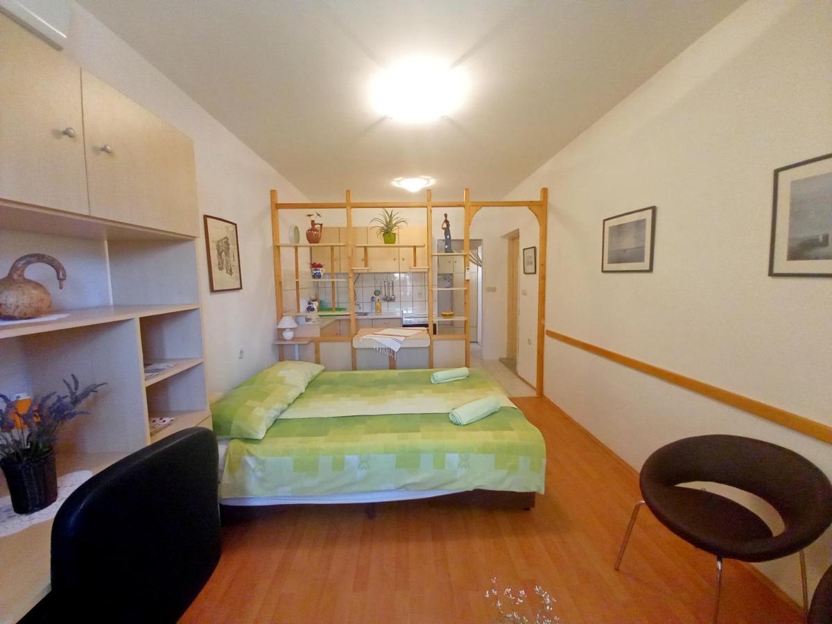 Holiday Apartments Ruzica, Pjescana Uvala Bagian luar foto