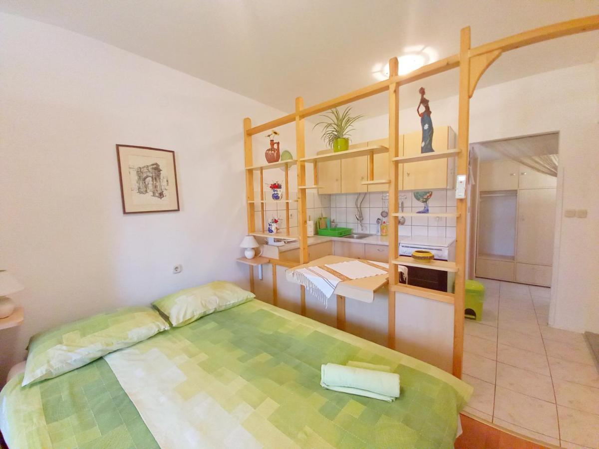 Holiday Apartments Ruzica, Pjescana Uvala Bagian luar foto