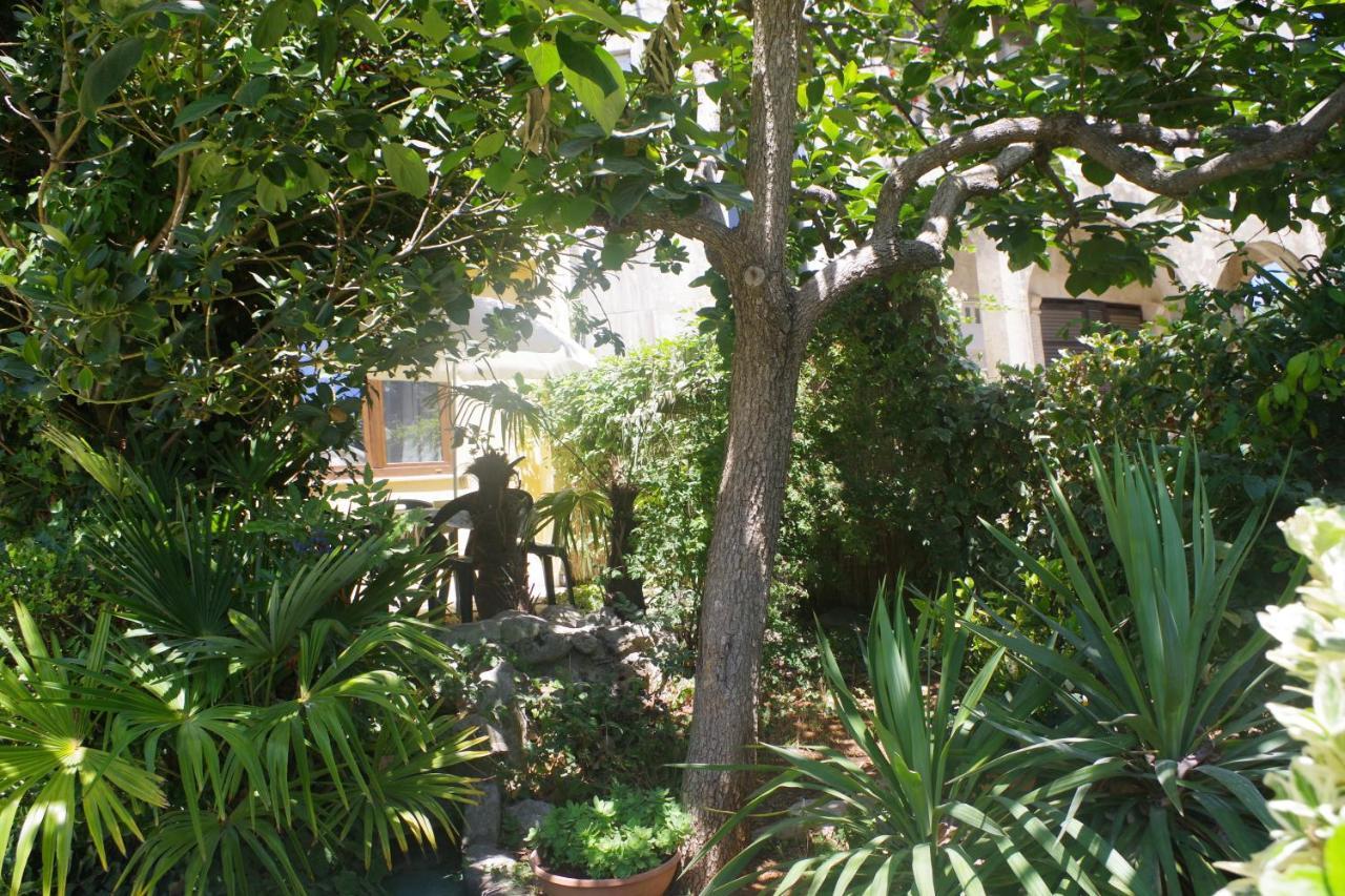 Holiday Apartments Ruzica, Pjescana Uvala Bagian luar foto