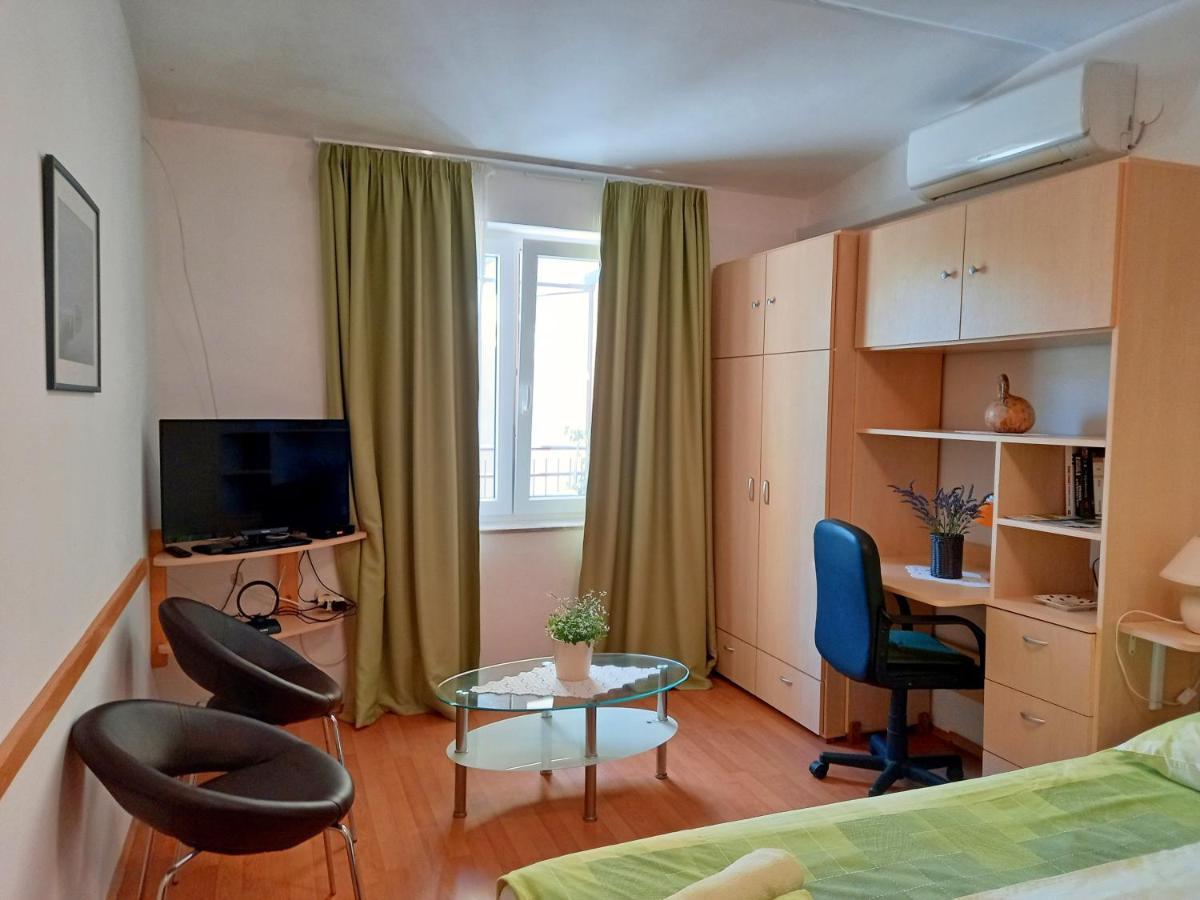 Holiday Apartments Ruzica, Pjescana Uvala Bagian luar foto